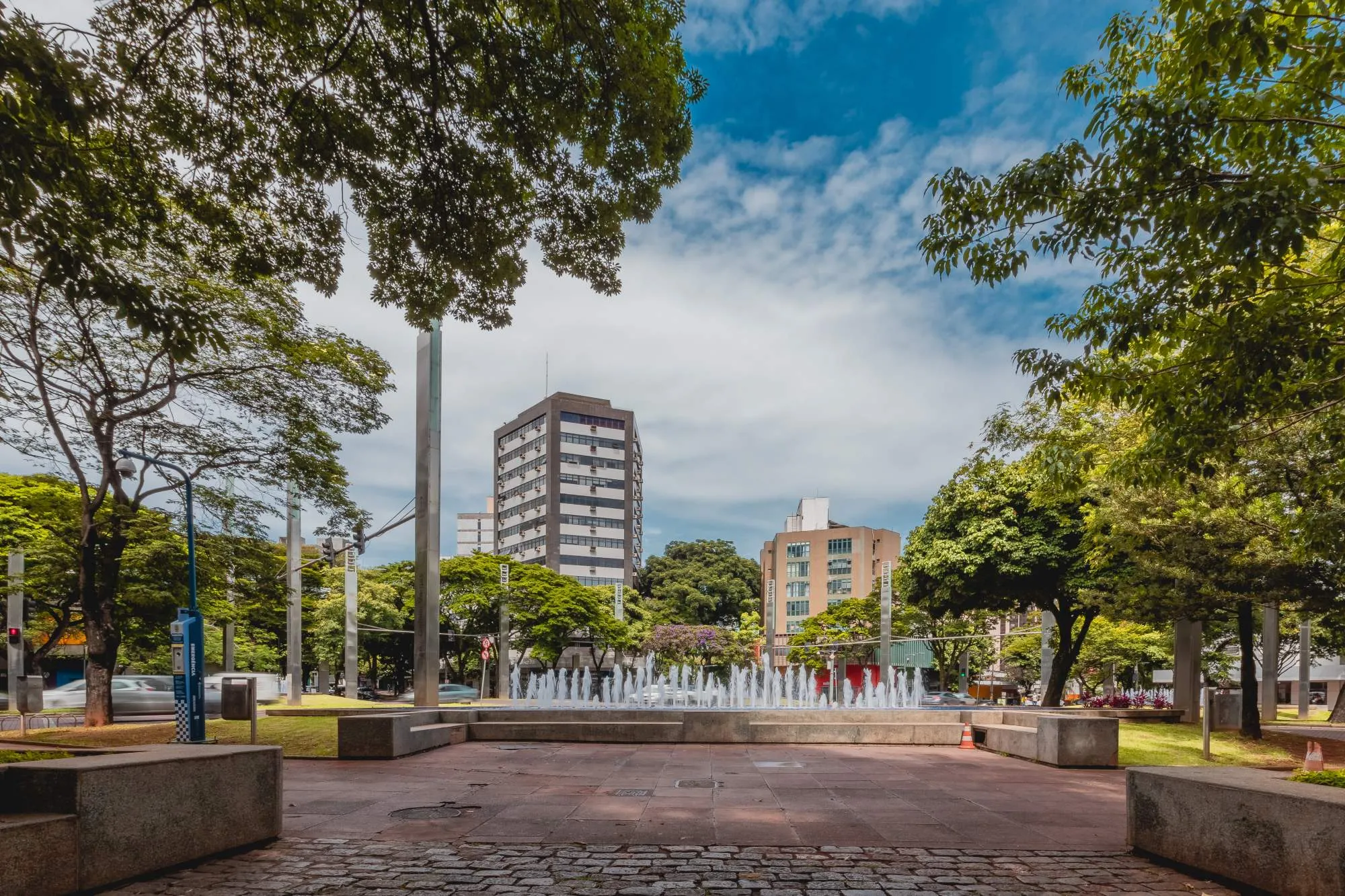 Coworking na Savassi: Com Estrutura, Imagem e Estratégia.